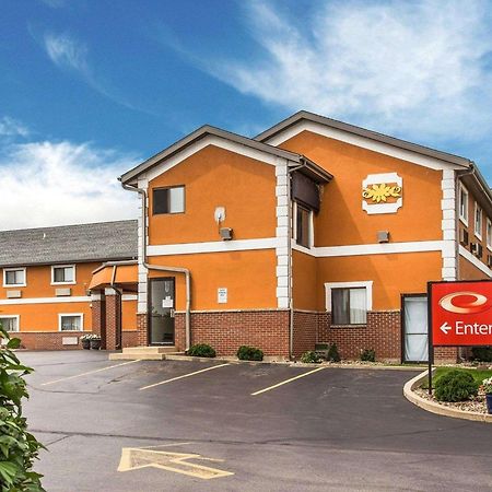 Econo Lodge Cedar Rapids Kültér fotó