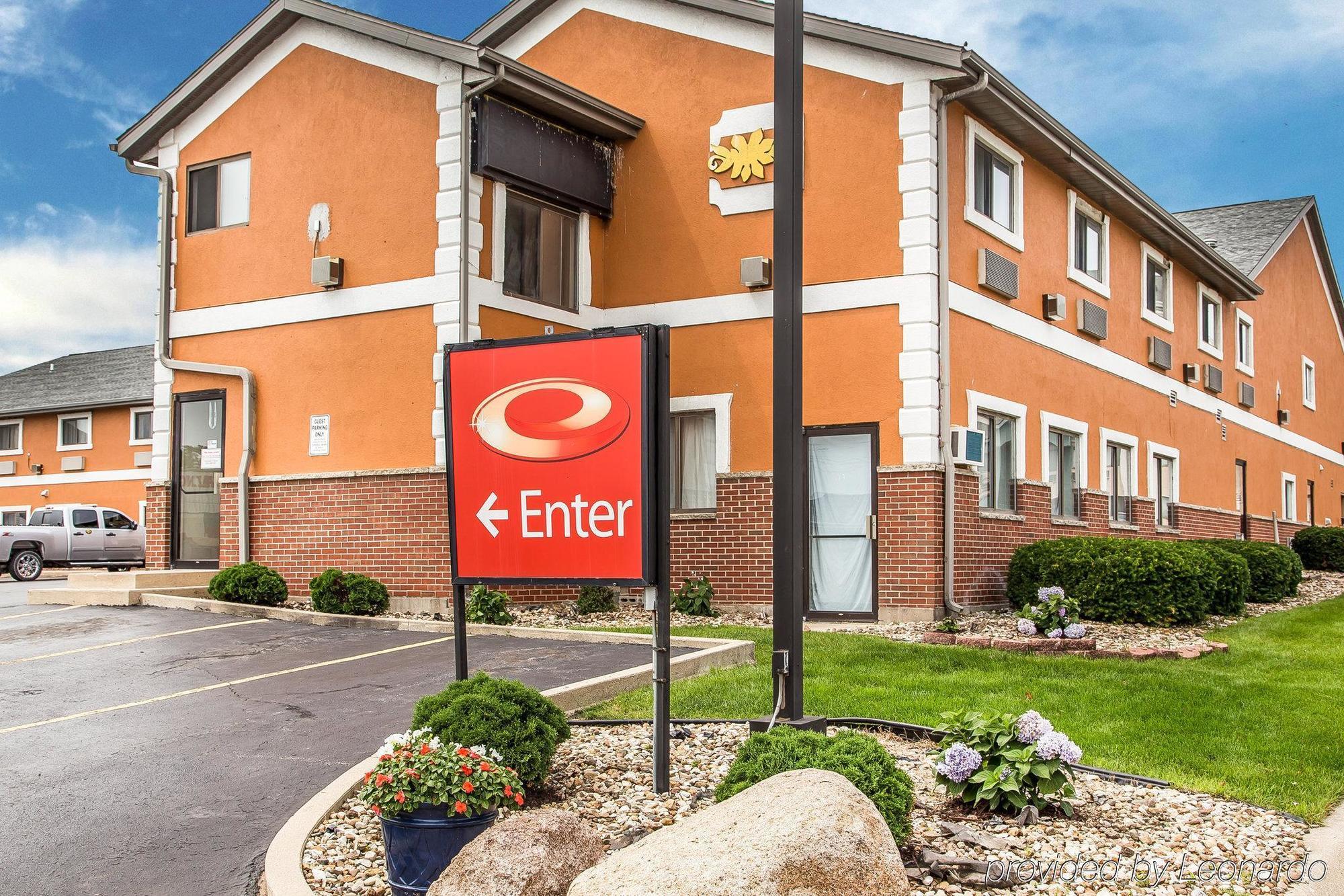 Econo Lodge Cedar Rapids Kültér fotó